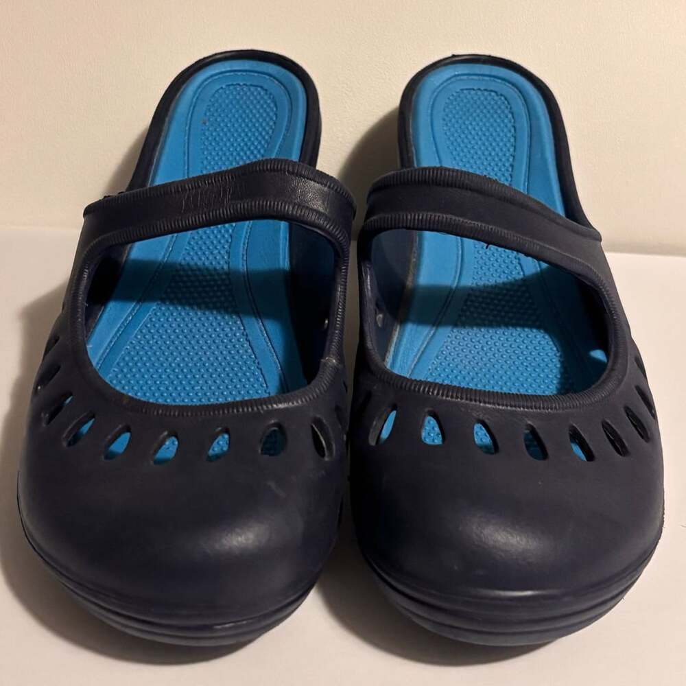 Avon Blue Cutout Wedge Comfort Mary Jane Shoes size 8
